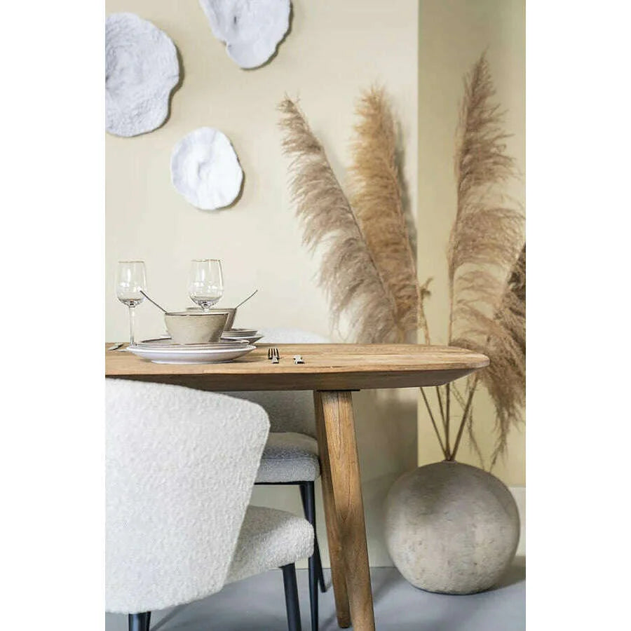 Eleonora Tabassum eettafel 300x100