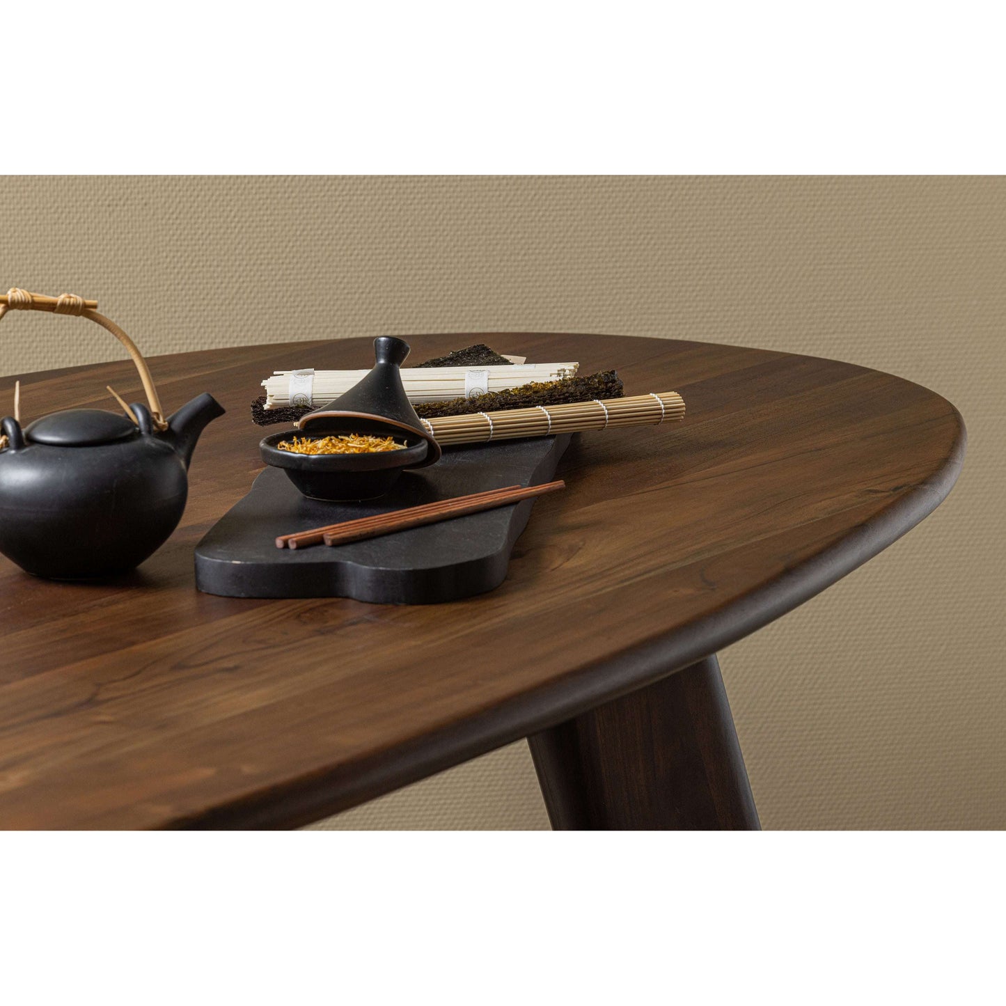 BePureHome Roundly eettafel walnut