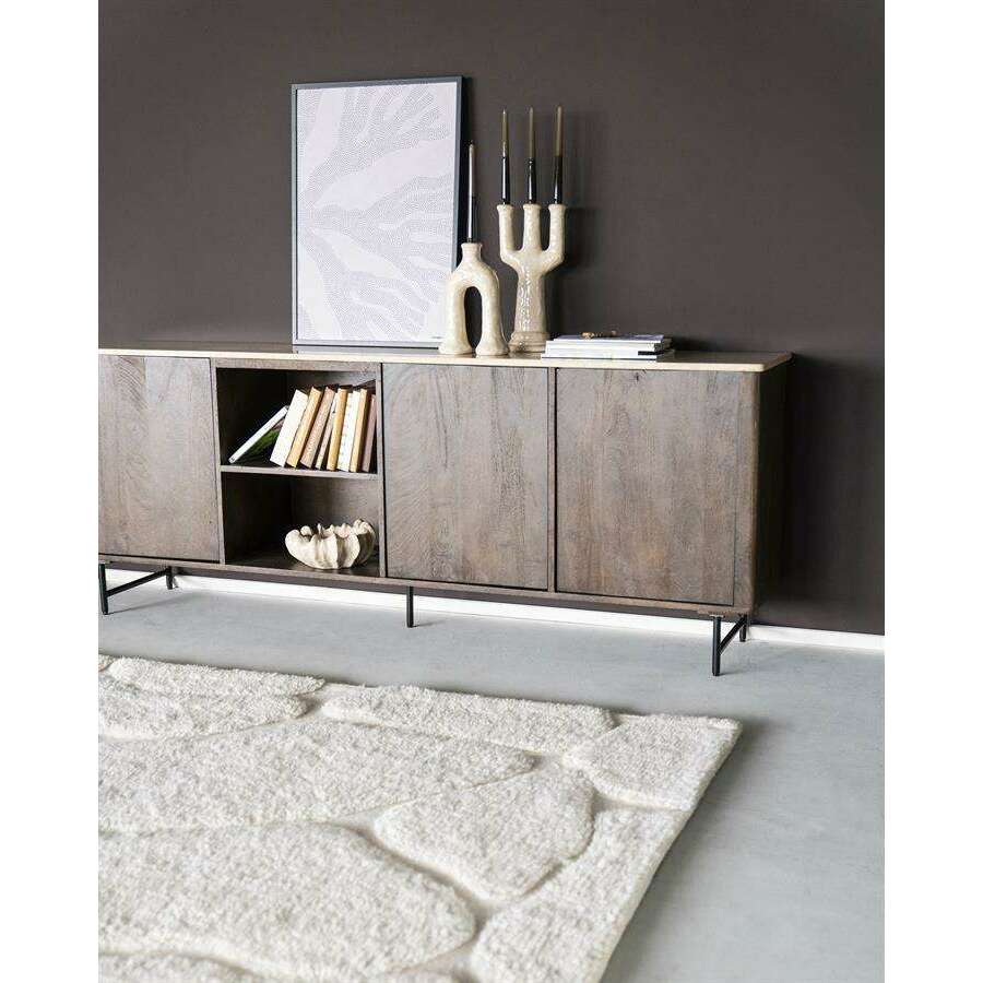 Eleonora Lio 3-deurs dressoir bruin